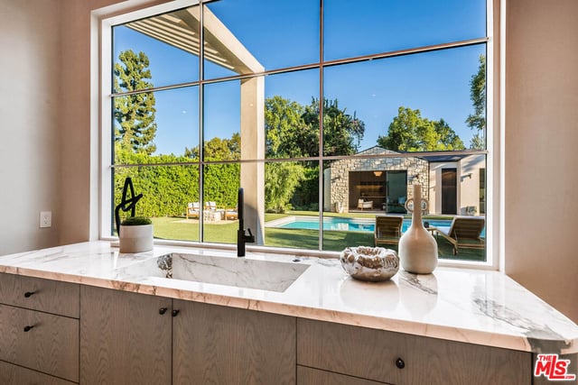 19024 Sprague Street, Tarzana, CA 91356 — photo 30 of 71