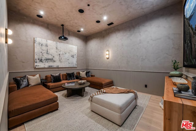 19024 Sprague Street, Tarzana, CA 91356 — photo 32 of 71