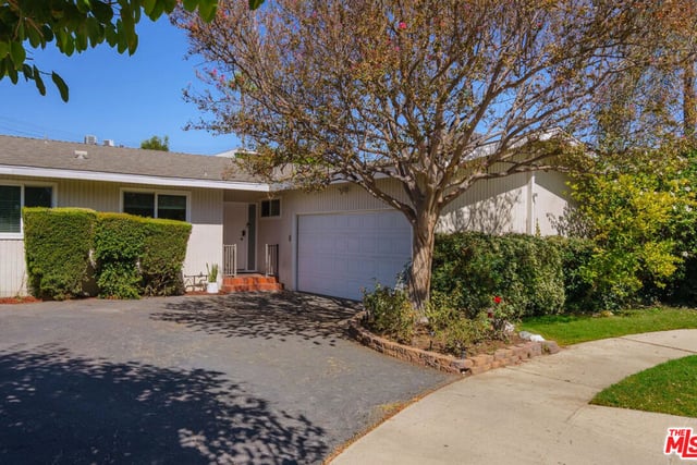 14141 Killion Street, Sherman Oaks, CA 91401 — photo 2 of 28
