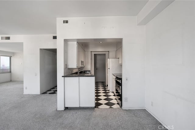 7135 Hollywood 1010, Los Angeles, CA 90046 — photo 12 of 19