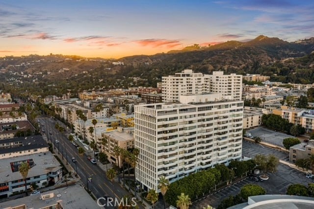 7135 Hollywood 1010, Los Angeles, CA 90046 — photo 2 of 19