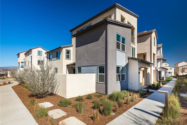 27304 Bear Paw Lane, Valencia, CA 91355 — photo 2 of 62
