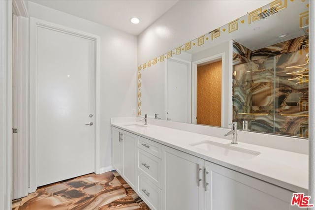 13225 Victory Boulevard, Van Nuys, CA 91401 — photo 22 of 30