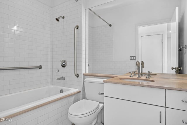 257 S Spring Street 4N, Los Angeles, CA 90012 — photo 24 of 33