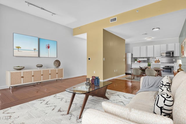 257 S Spring Street 4N, Los Angeles, CA 90012 — photo 3 of 33