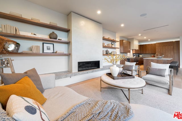 3985 Mclaughlin Avenue, Los Angeles, CA 90066 — photo 13 of 33