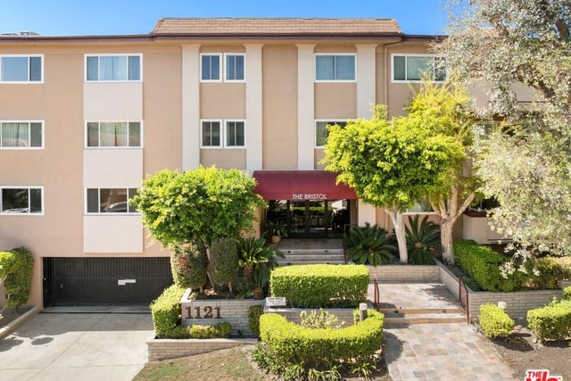 1121 N Olive Drive 102, West Hollywood, CA 90069 — photo 13 of 16