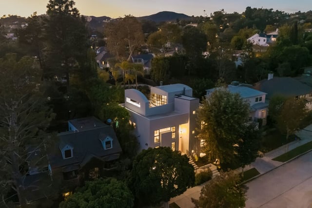 255 S Bentley Avenue, Los Angeles, CA 90049 — photo 25 of 27