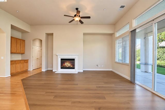 1587 Regent Dr, Brentwood, CA 94513 — photo 10 of 34