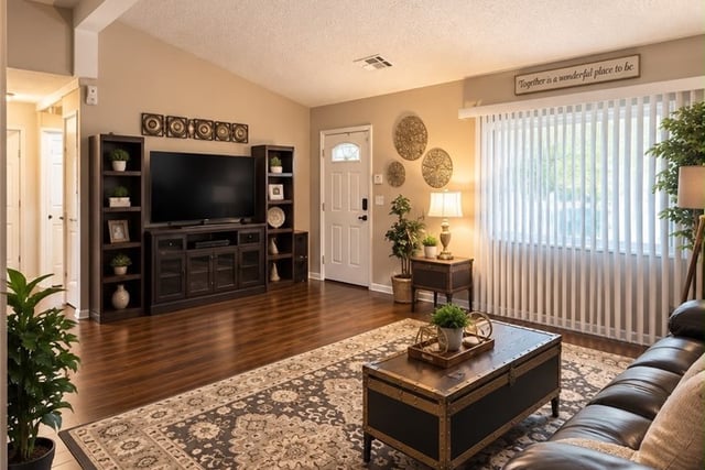 43660 22nd Street E, Lancaster, CA 93535 — photo 13 of 32