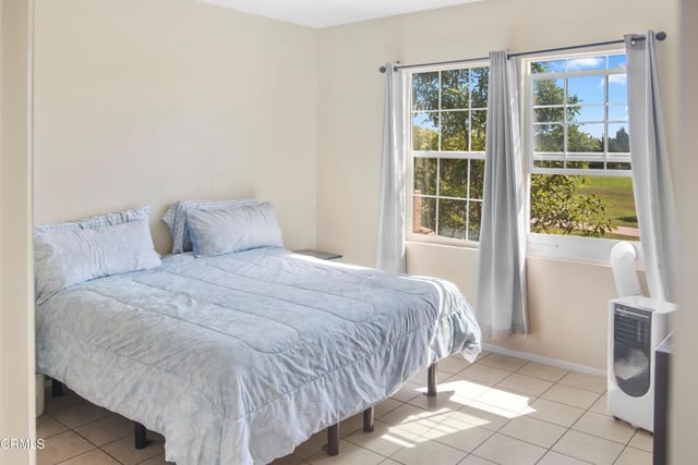 2725 Smokey Mountain Drive, Oxnard, CA 93036 — photo 14 of 18