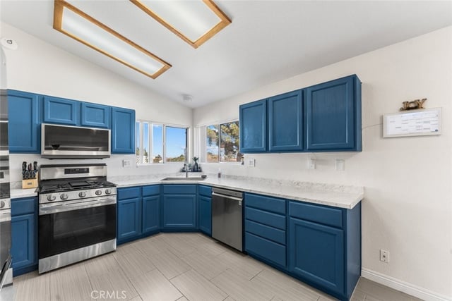 40824 Cobblestone Court, Palmdale, CA 93551 — photo 13 of 52