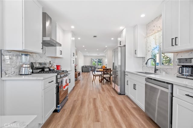 2701 Arlington Avenue, Los Angeles, CA 90018 — photo 13 of 46