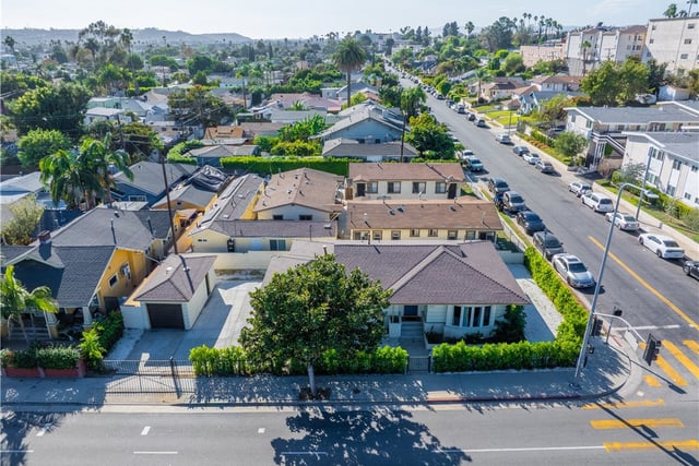 2701 Arlington Avenue, Los Angeles, CA 90018 — photo 42 of 46