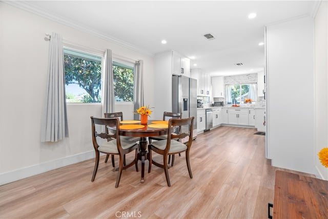 2701 Arlington Avenue, Los Angeles, CA 90018 — photo 7 of 46
