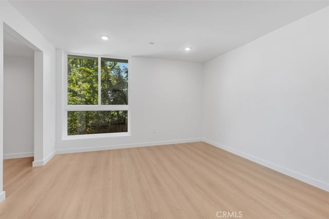 176 N Catalina Avenue 103, Pasadena, CA 91106 — photo 21 of 32