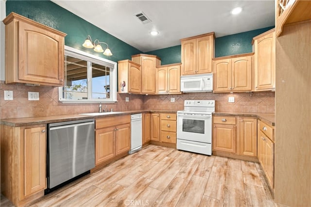 49945 80th W, Lancaster, CA 93536 — photo 7 of 30