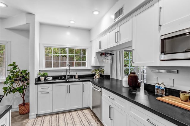 9848 Vidor Drive 101, Los Angeles, CA 90035 — photo 9 of 23