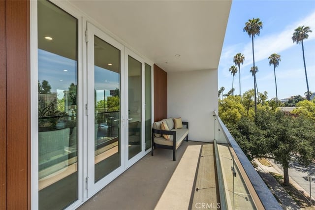 176 N Catalina Avenue 401, Pasadena, CA 91106 — photo 18 of 26