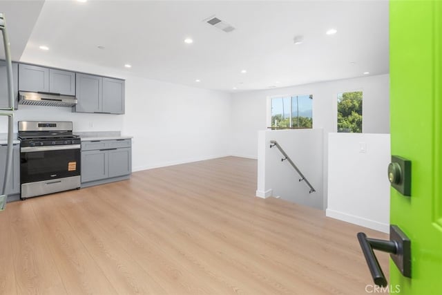 176 N Catalina Avenue 403, Pasadena, CA 91106 — photo 2 of 22
