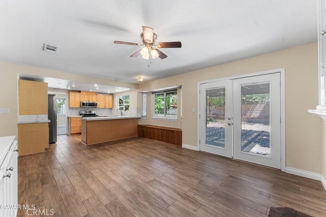 42910 Burlwood, Lancaster, CA 93536 — photo 11 of 33
