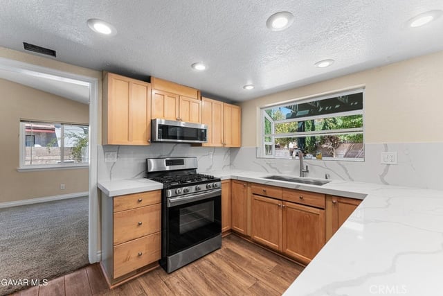 42910 Burlwood, Lancaster, CA 93536 — photo 13 of 33