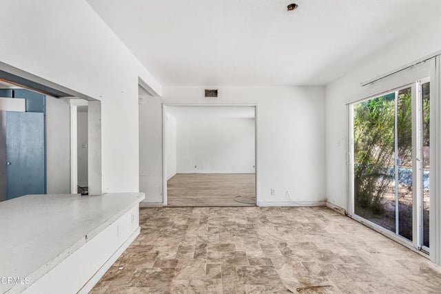 5367 Lafayette Street, Ventura, CA 93003 — photo 6 of 33