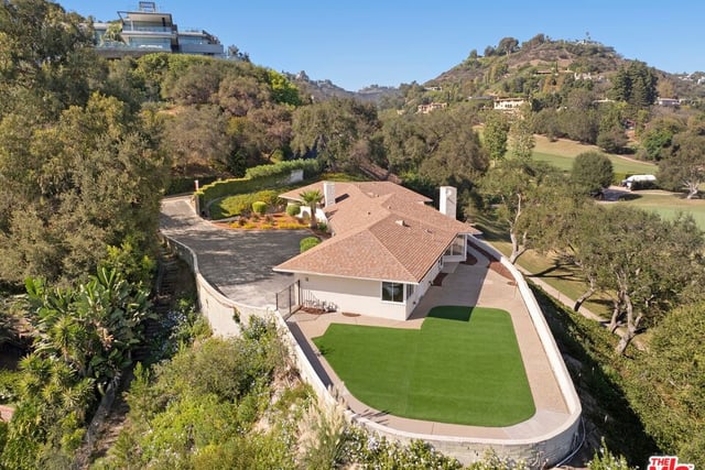 10985 Bellagio Road, Los Angeles, CA 90077 — photo 20 of 22