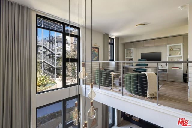 13045 Pacific 117, Los Angeles, CA 90094 — photo 16 of 33