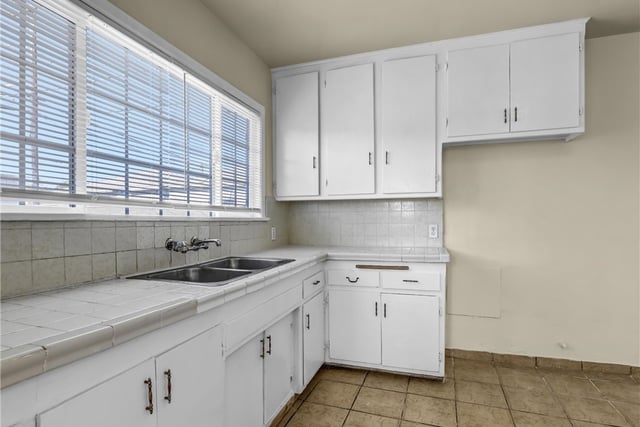 2217 W Raymond, Compton, CA 90220 — photo 11 of 41