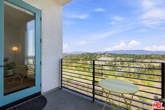 1035 White Knoll Drive, Los Angeles, CA 90012 — photo 14 of 24