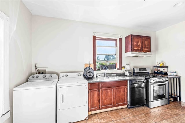 1460 W 23rd Street, Los Angeles, CA 90007 — photo 19 of 21