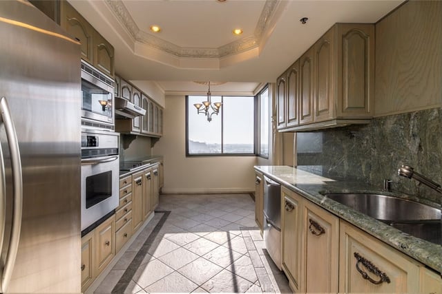 345 Pioneer Drive 1705, Glendale, CA 91203 — photo 12 of 47