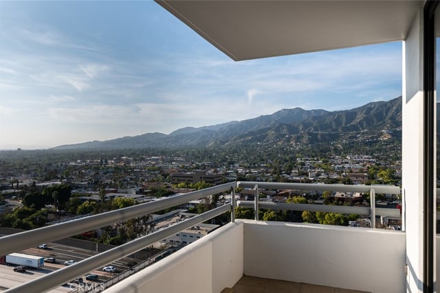 345 Pioneer Drive 1705, Glendale, CA 91203 — photo 26 of 47