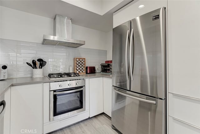 1037 N Vista, Los Angeles, CA 90046 — photo 21 of 51