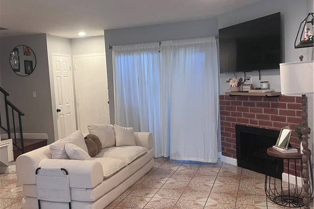 13540 Hubbard St Unit 10, Sylmar, CA 91342 — photo 6 of 25