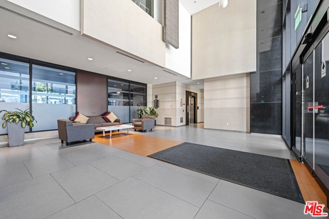 1234 Wilshire Boulevard 422, Los Angeles, CA 90017 — photo 18 of 30