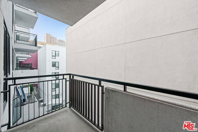 1234 Wilshire Boulevard 422, Los Angeles, CA 90017 — photo 6 of 30