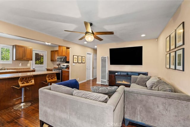 1458 E 215th, Carson, CA 90745 — photo 4 of 25