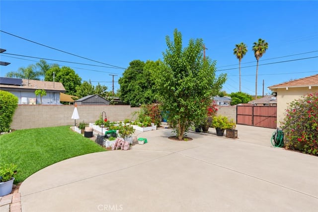 19417 Vanowen, Reseda, CA 91335 — photo 14 of 18