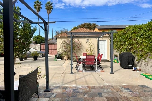 19417 Vanowen, Reseda, CA 91335 — photo 15 of 18