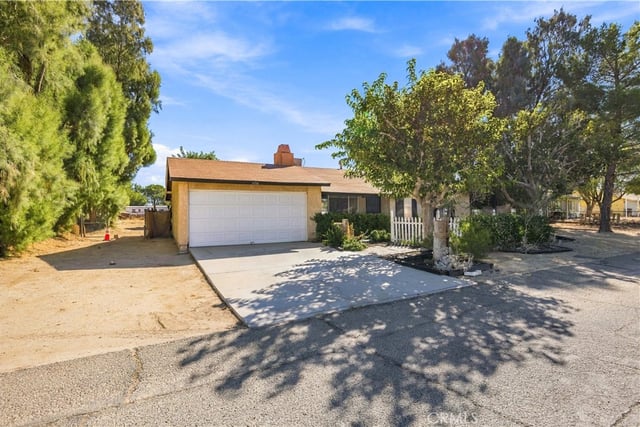 40134 177th Street E, Palmdale, CA 93591 — photo 2 of 24