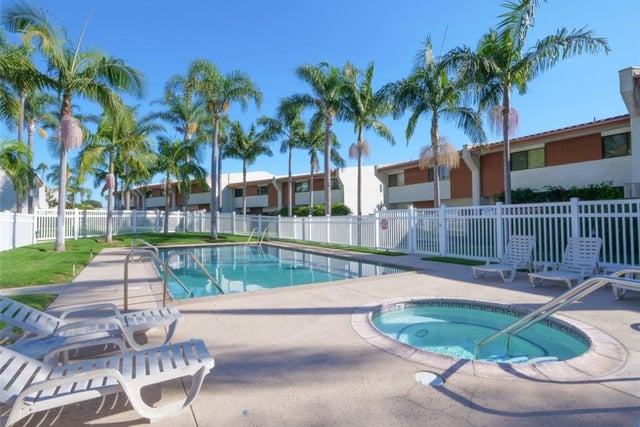 2121 W 25th 3, San Pedro, CA 90732 — photo 27 of 40