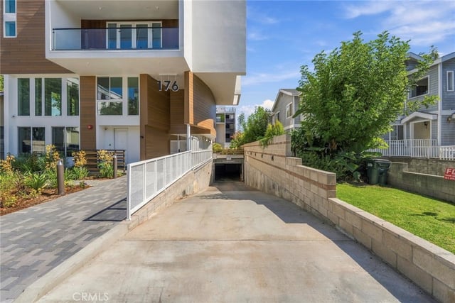 176 N Catalina Ave 102, Pasadena, CA 91106 — photo 4 of 50