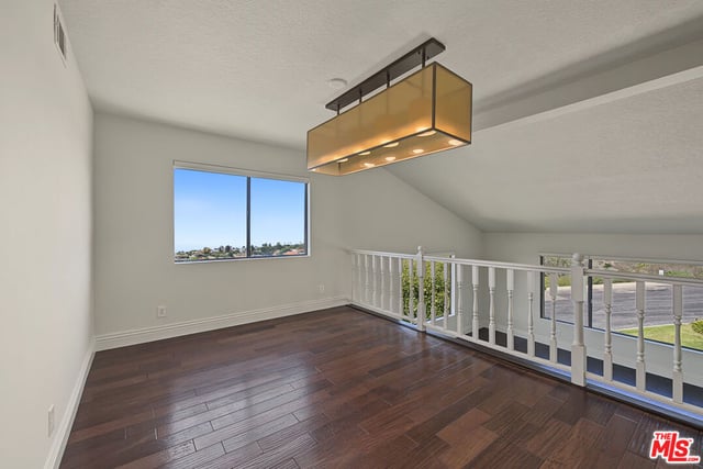 6622 Ocean Crest Drive, Rancho Palos Verdes, CA 90275 — photo 11 of 42