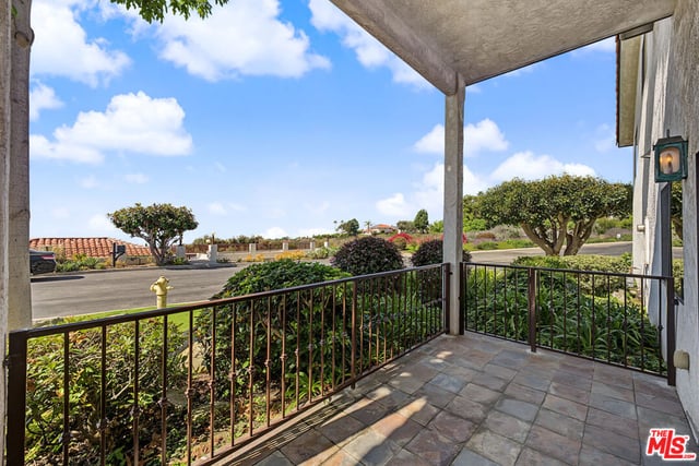 6622 Ocean Crest Drive, Rancho Palos Verdes, CA 90275 — photo 30 of 42
