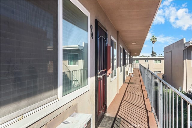 5050 Linden 94, Long Beach, CA 90805 — photo 4 of 16