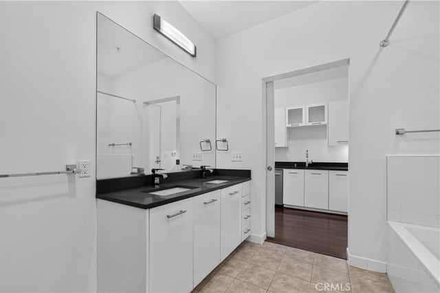 238 S Arroyo Parkway 303, Pasadena, CA 91105 — photo 19 of 28