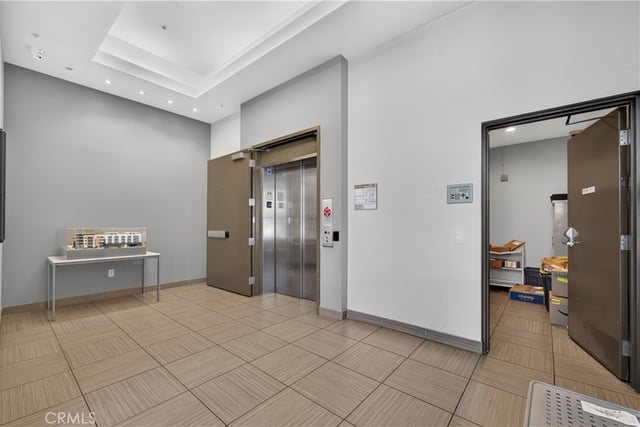 238 S Arroyo Parkway 303, Pasadena, CA 91105 — photo 5 of 28
