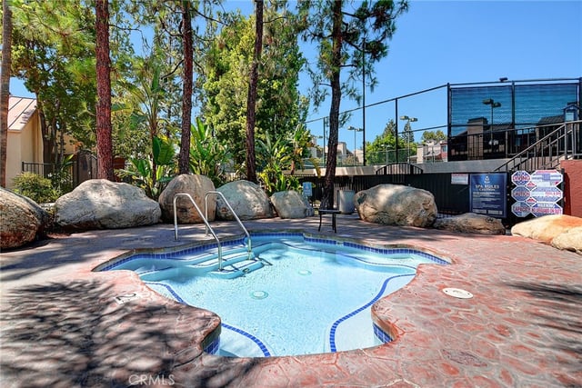 5525 Canoga Avenue 124, Woodland Hills, CA 91367 — photo 18 of 20